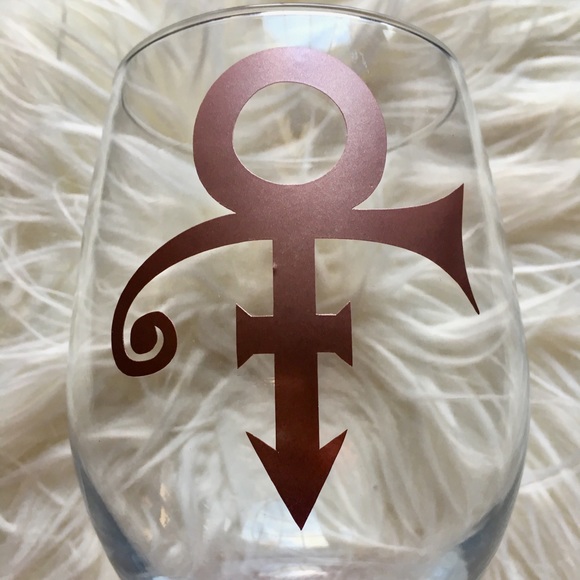 Custom Made Wine Glass - Picture 2 of 2